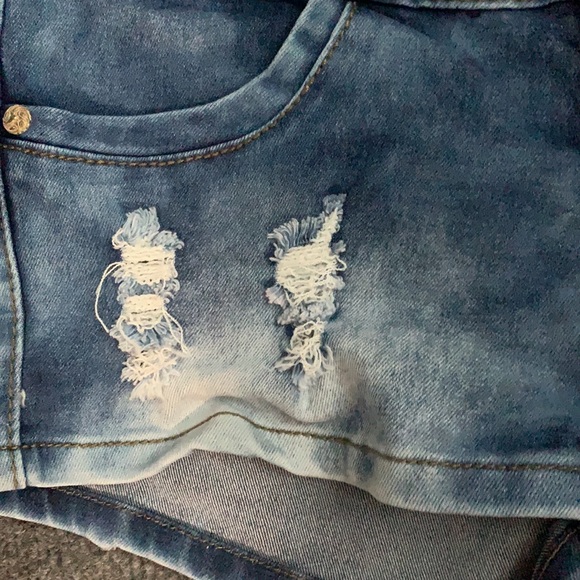 Short - Picture 3 of 7